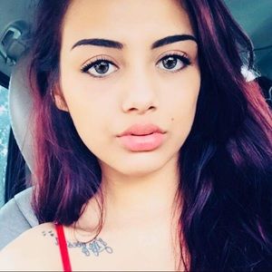 Meet your Posher, Dulce